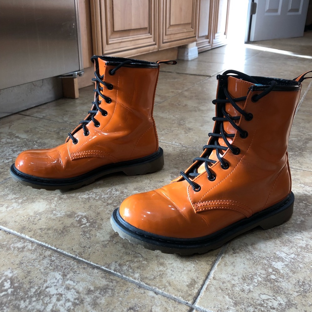 No Boundaries Orange man made size 8 boots